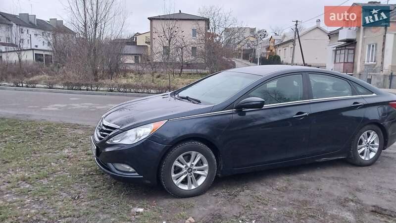 Hyundai Sonata 2012