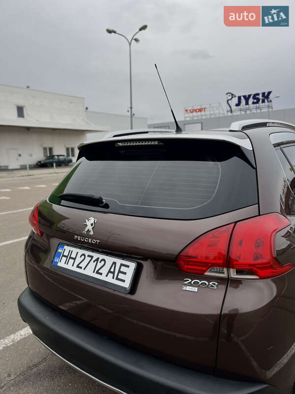 Peugeot 2008 2015