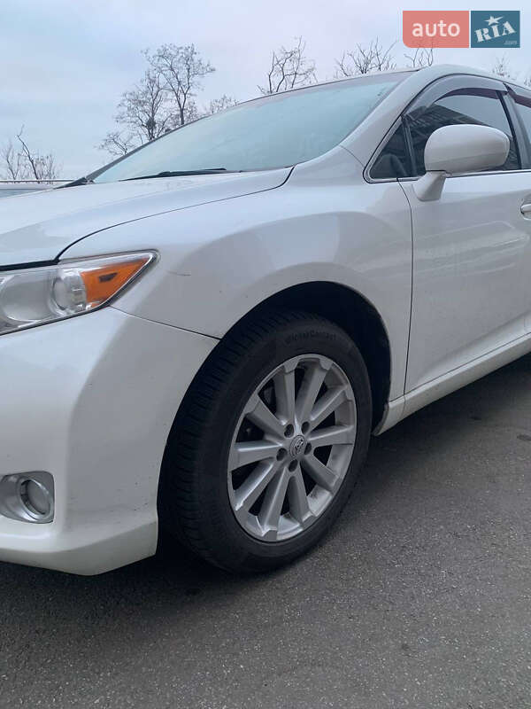 Toyota Venza 2011