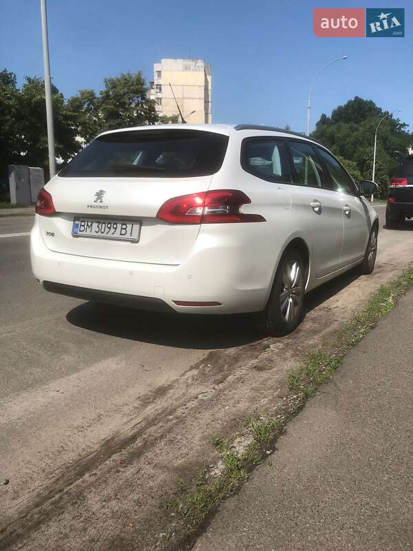 Peugeot 308 2016