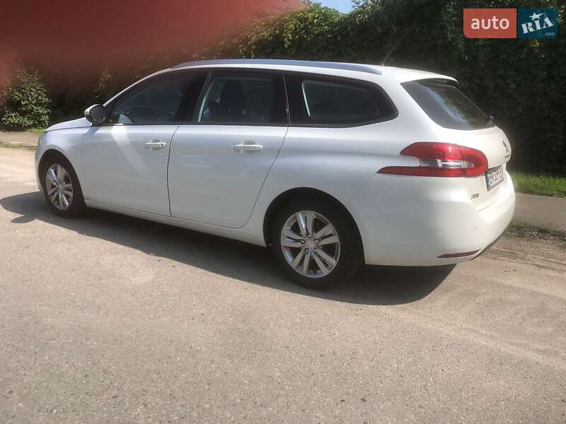 Peugeot 308 2016