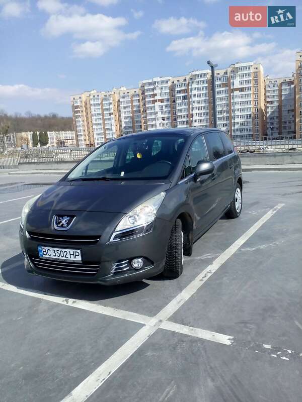 Peugeot 5008 2010