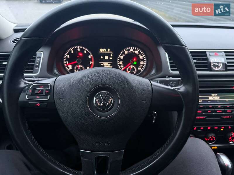 Volkswagen Passat 2015