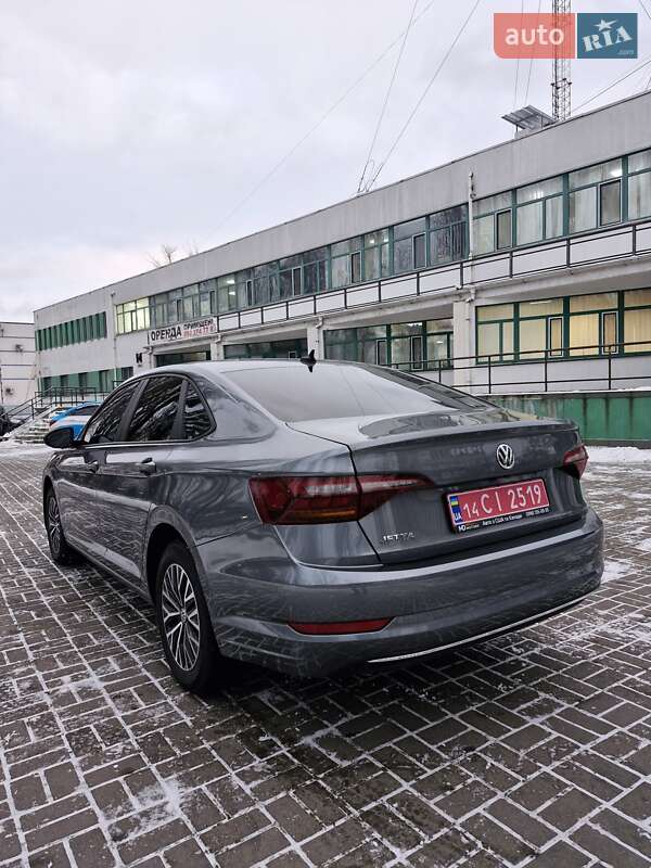 Volkswagen Jetta 2020