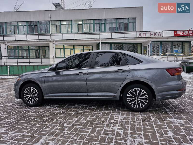 Volkswagen Jetta 2020