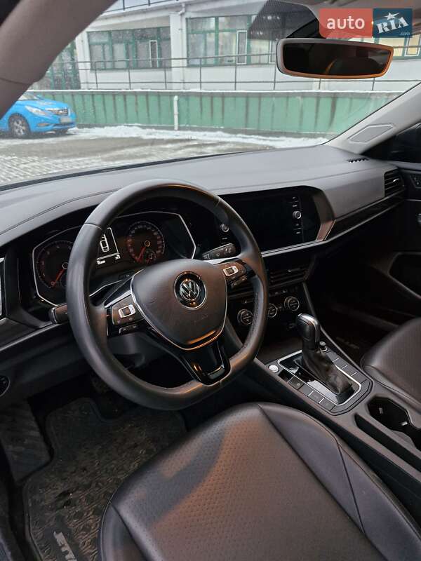 Volkswagen Jetta 2020