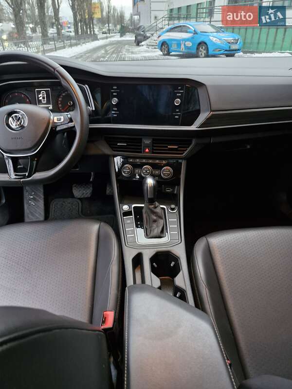 Volkswagen Jetta 2020