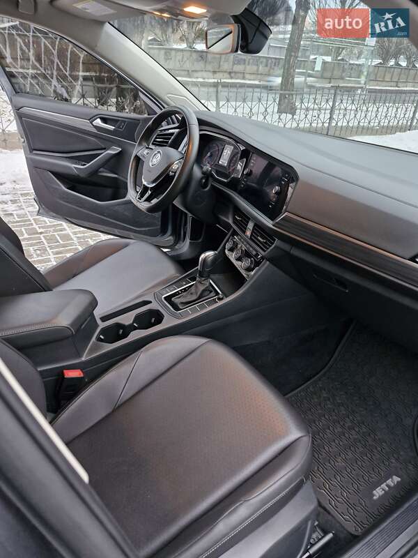 Volkswagen Jetta 2020