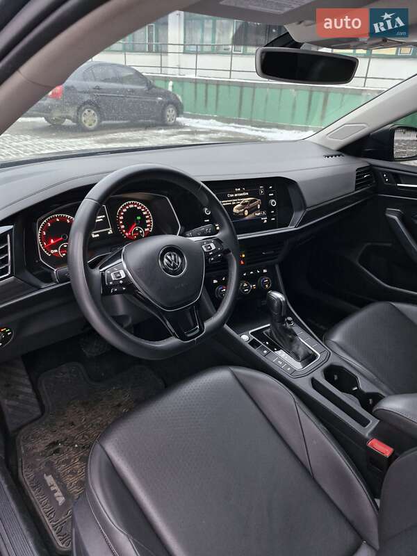 Volkswagen Jetta 2020