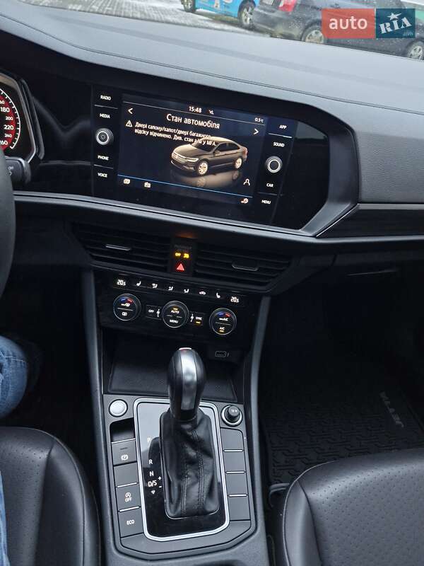 Volkswagen Jetta 2020