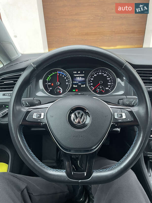 Volkswagen e-Golf 2020