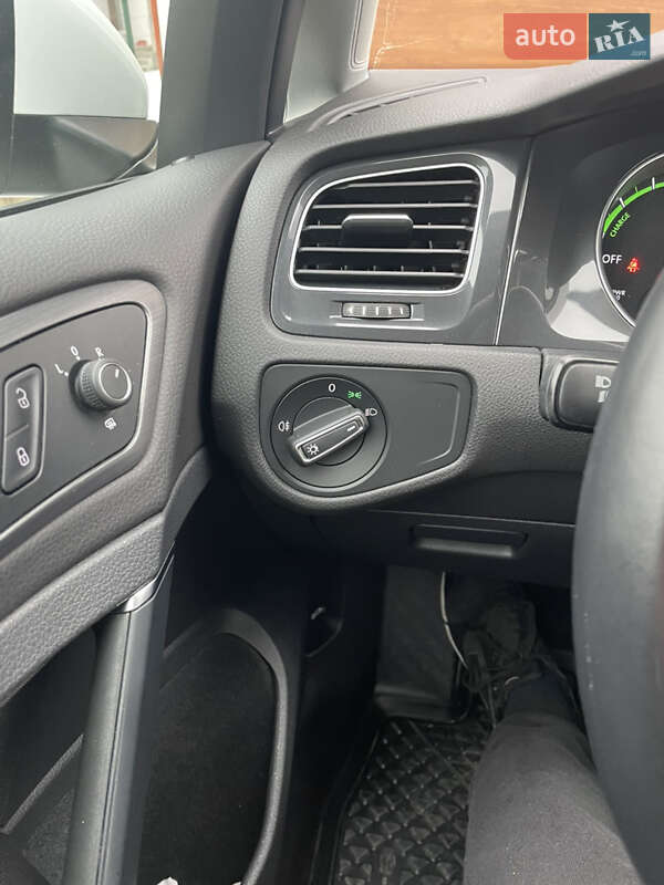 Volkswagen e-Golf 2020