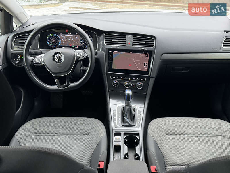 Volkswagen e-Golf 2018