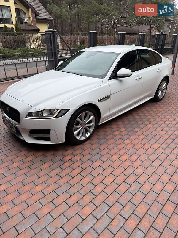Jaguar XF 2017