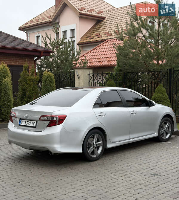 Toyota Camry 2014