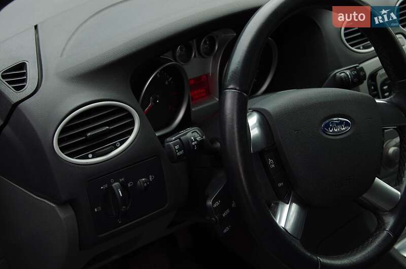 Ford Focus 2010