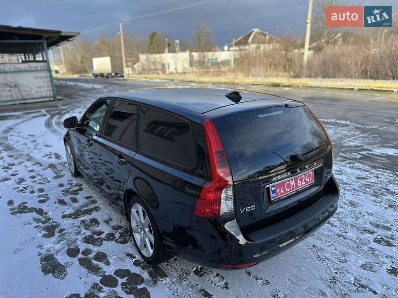 Volvo V50 2012