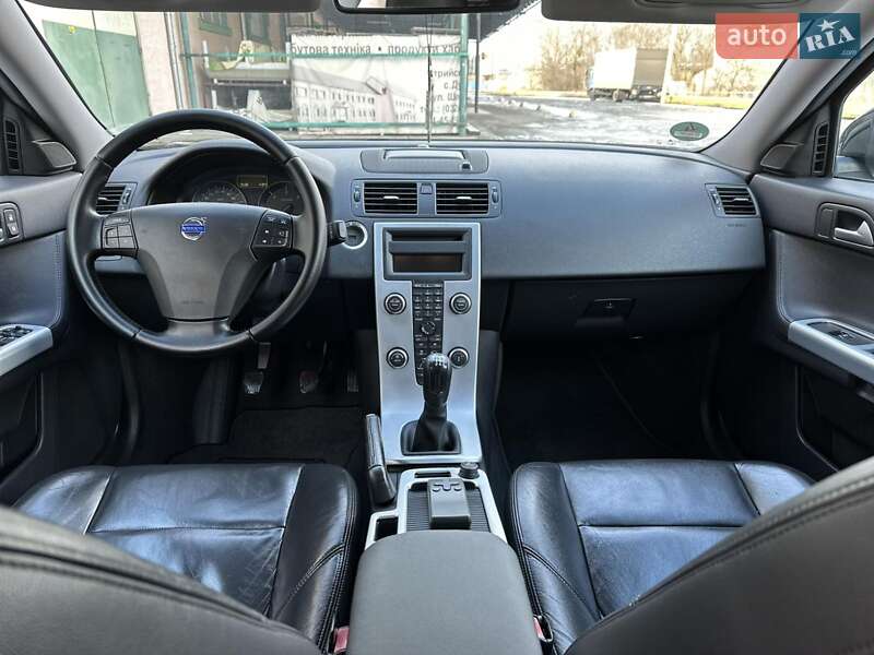 Volvo V50 2012