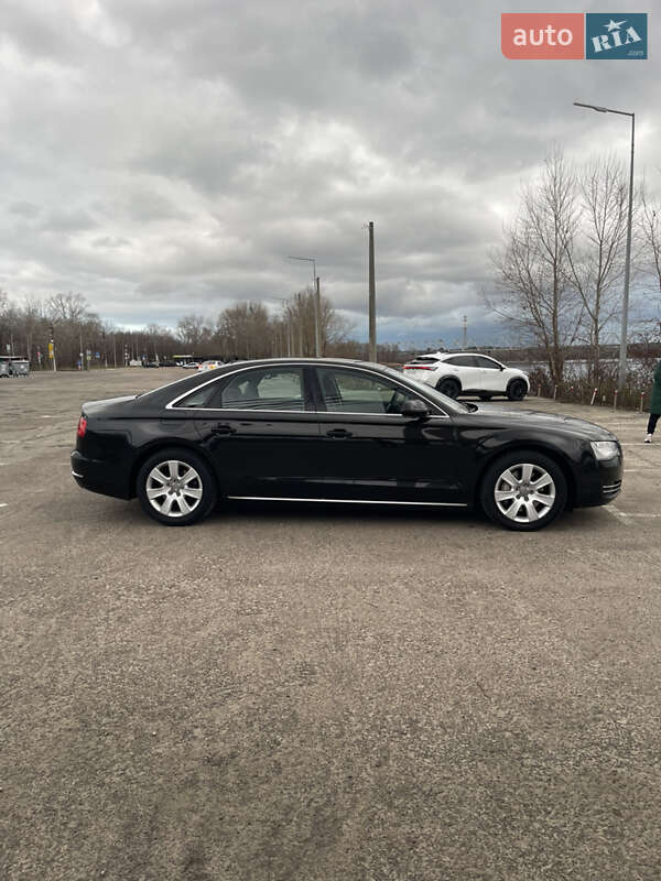 Audi A8 2013