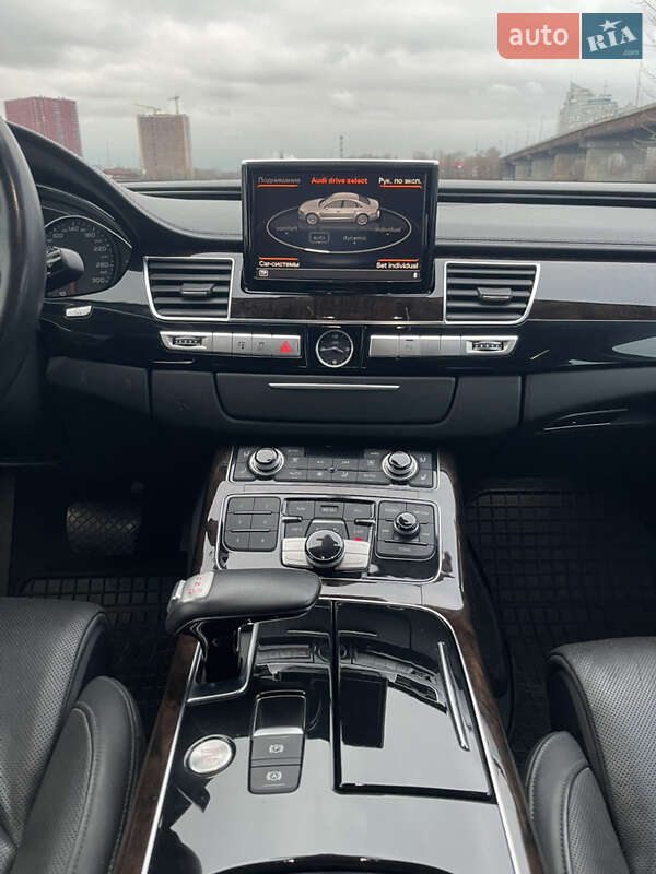 Audi A8 2013