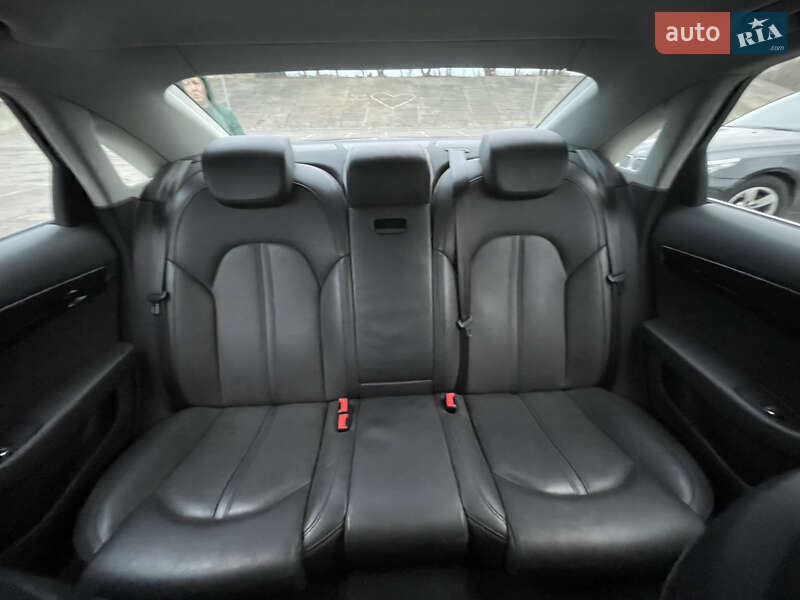 Audi A8 2013