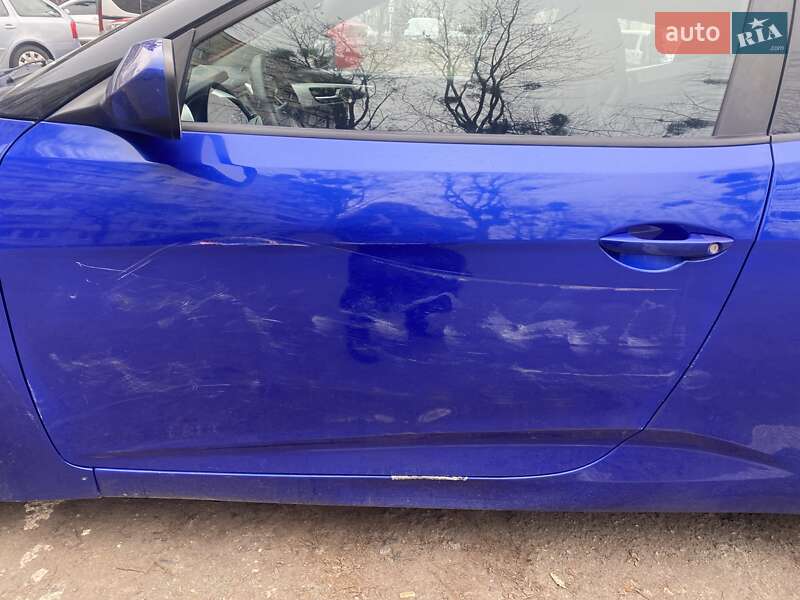 Hyundai Veloster 2014