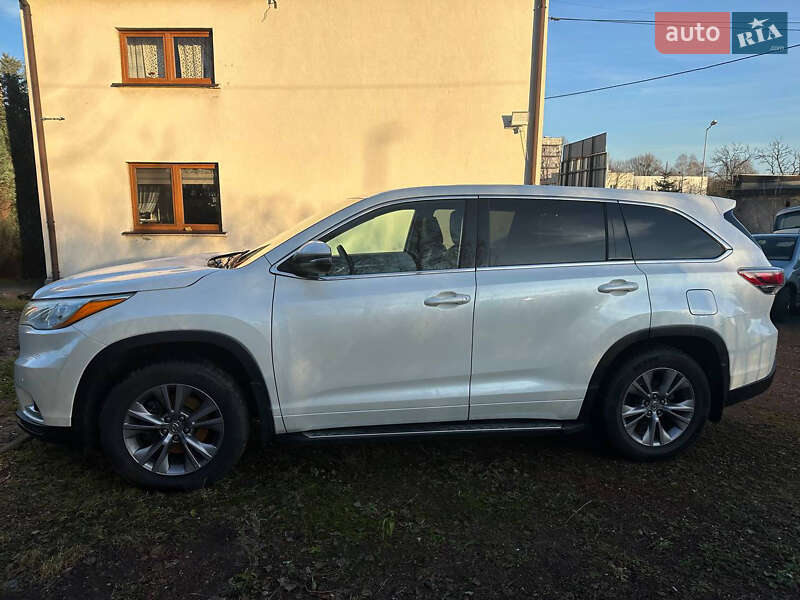 Toyota Highlander 2015