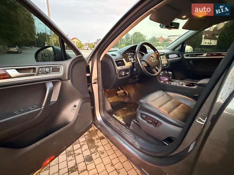 Volkswagen Touareg 2012