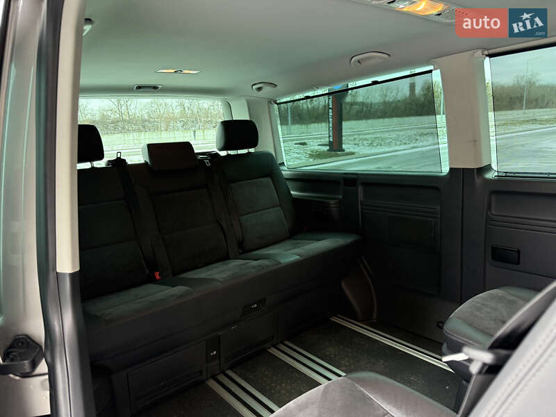 Volkswagen Multivan 2015