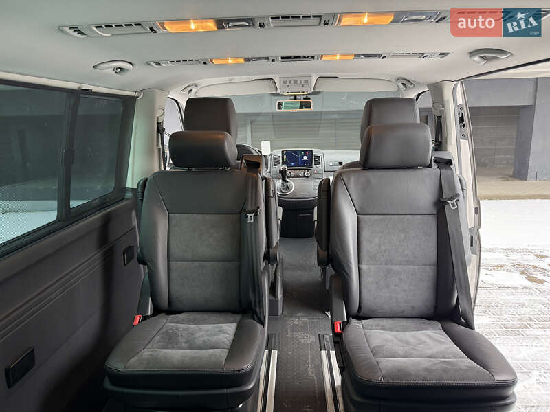 Volkswagen Multivan 2015