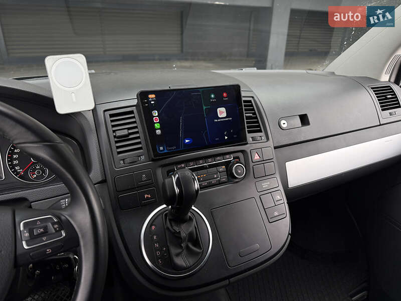 Volkswagen Multivan 2015