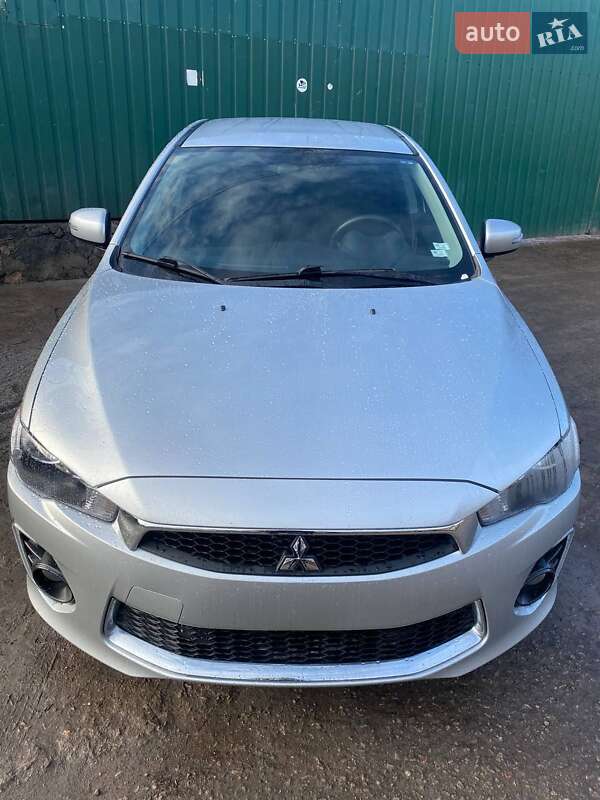 Mitsubishi Lancer 2016