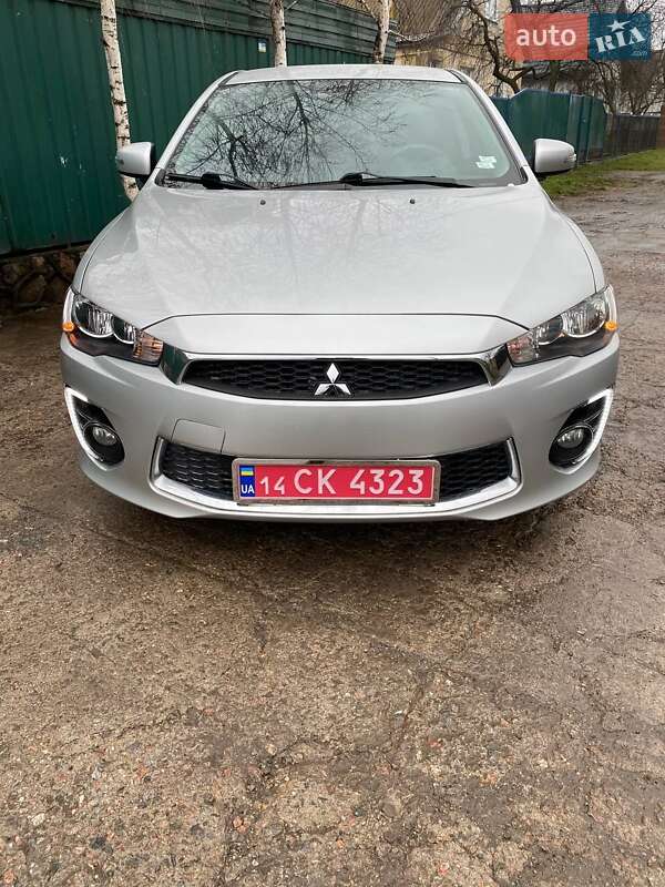 Mitsubishi Lancer 2016