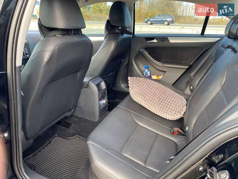 Volkswagen Jetta 2013