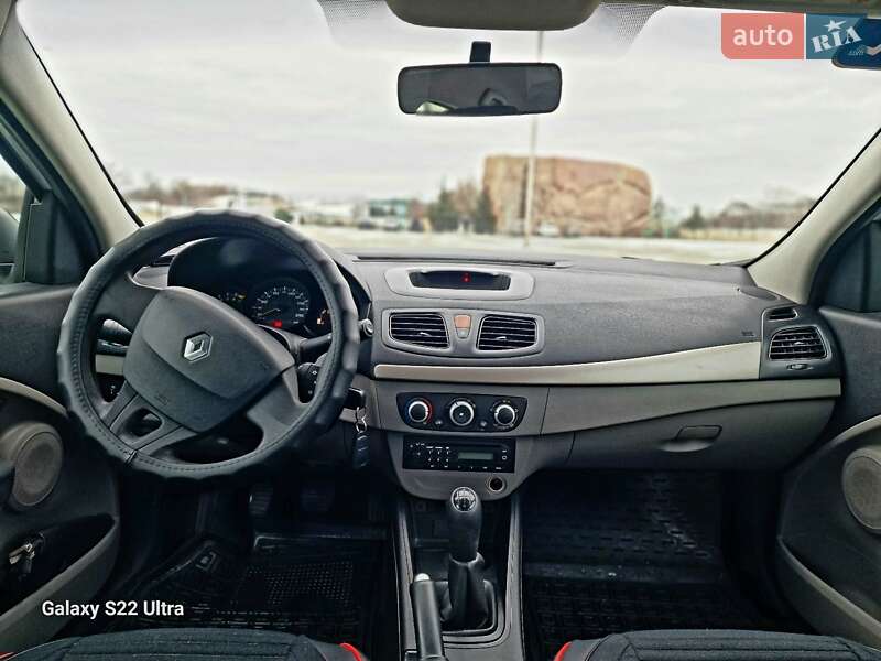 Renault Fluence 2011