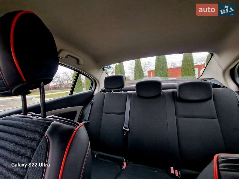 Renault Fluence 2011