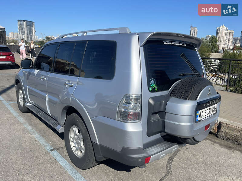 Mitsubishi Pajero 2008