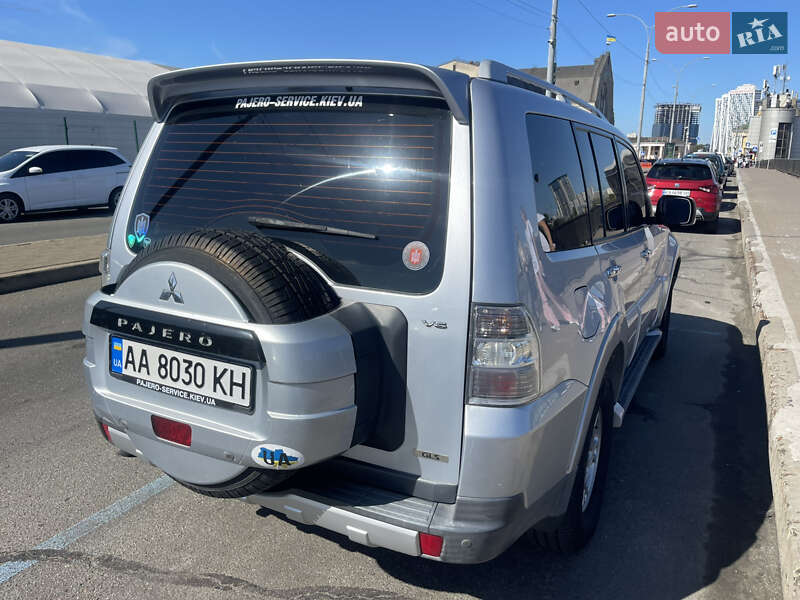 Mitsubishi Pajero 2008