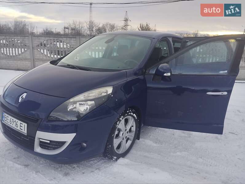 Renault Scenic 2011