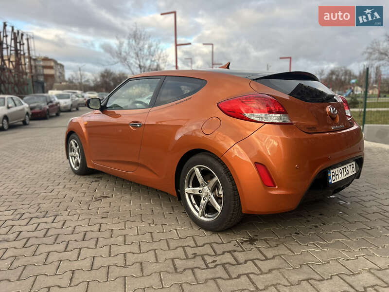 Hyundai Veloster 2014