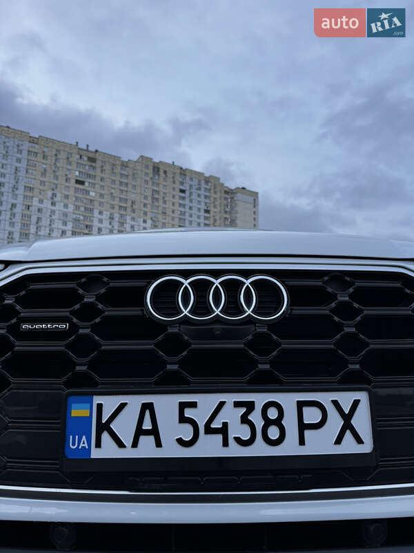 Audi Q5 2021