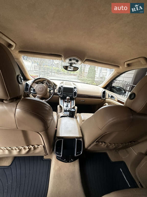 Porsche Cayenne 2010