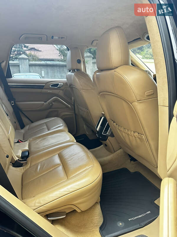 Porsche Cayenne 2010