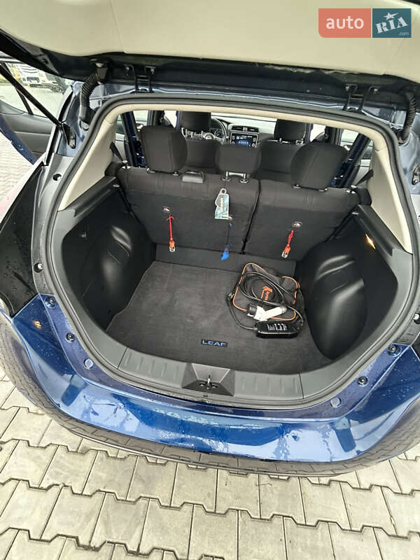 Nissan-15