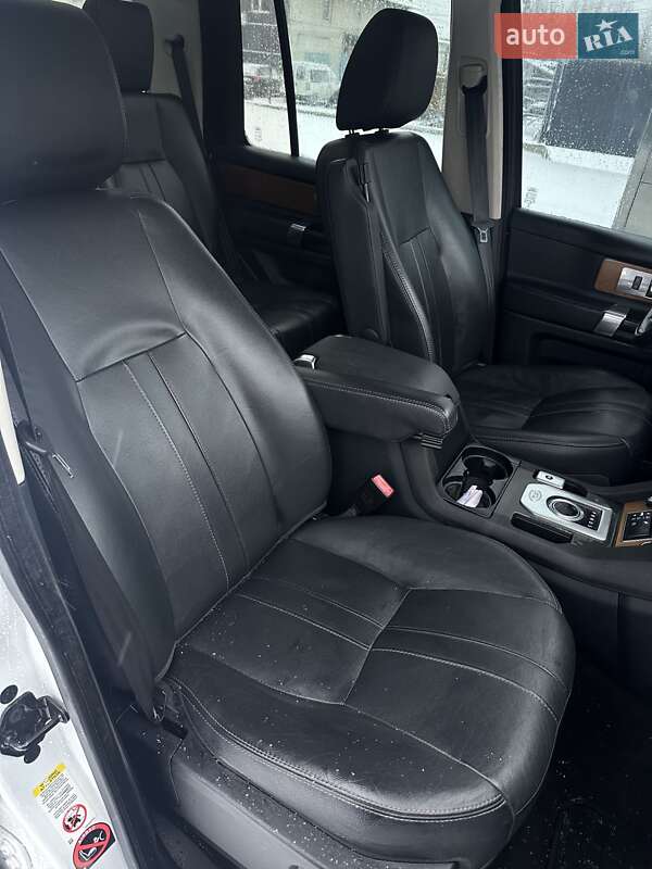 Land Rover Discovery 2015