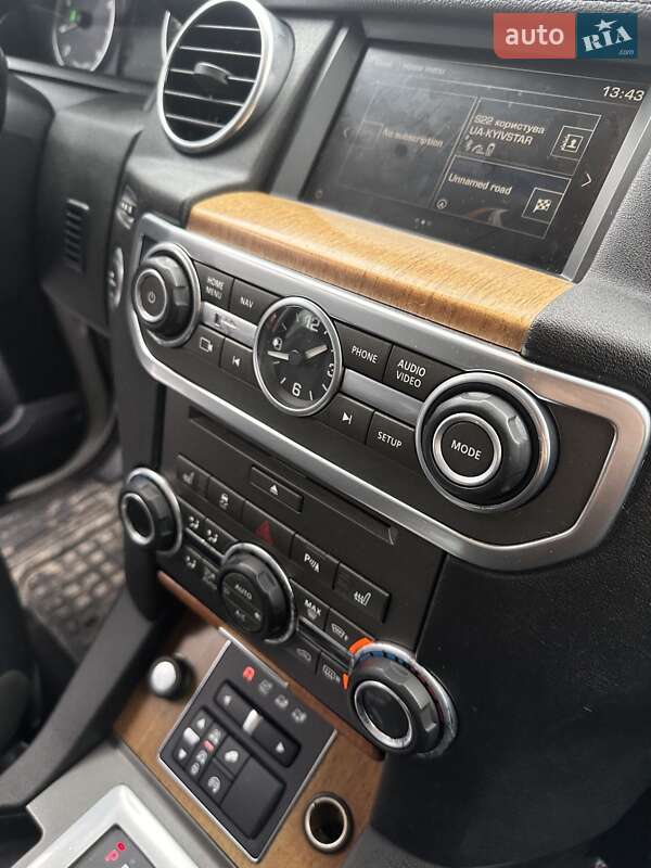 Land Rover Discovery 2015