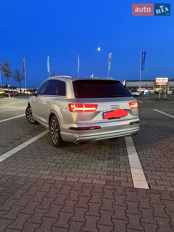 Audi Q7 2015