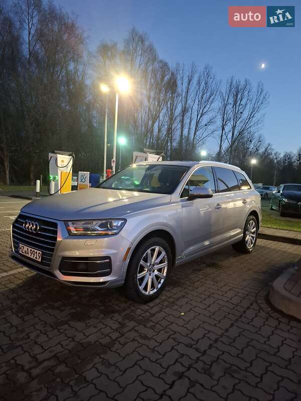 Audi Q7 2015