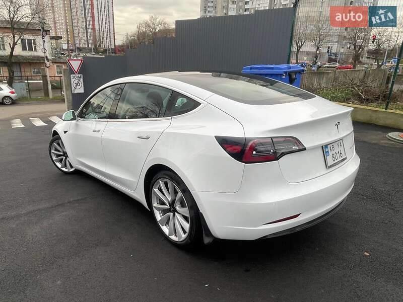 Tesla-4