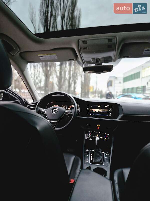 Volkswagen Jetta 2020